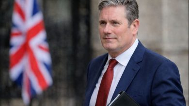 صورة استقالة اثنان من كبار موظفي مكتب ستارمر تهز حكومة بسبب “فضيحة إبستين”